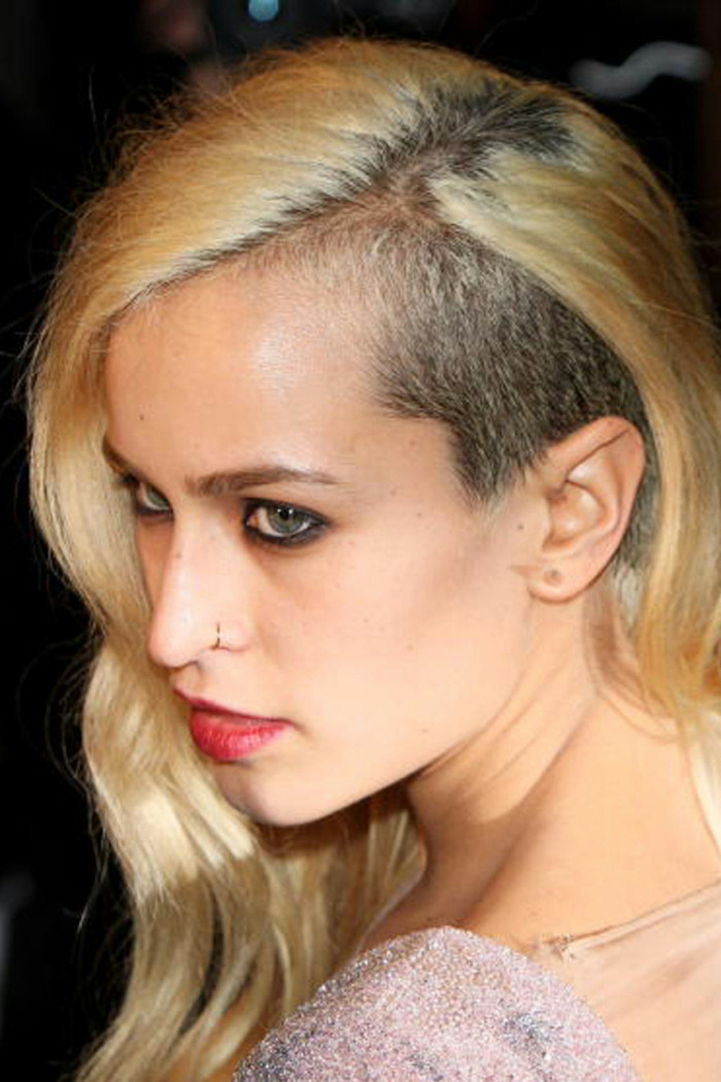 It’s All About The Undercut At Comic Con (Even If Jessica Alba Is Faking It) | Grazia